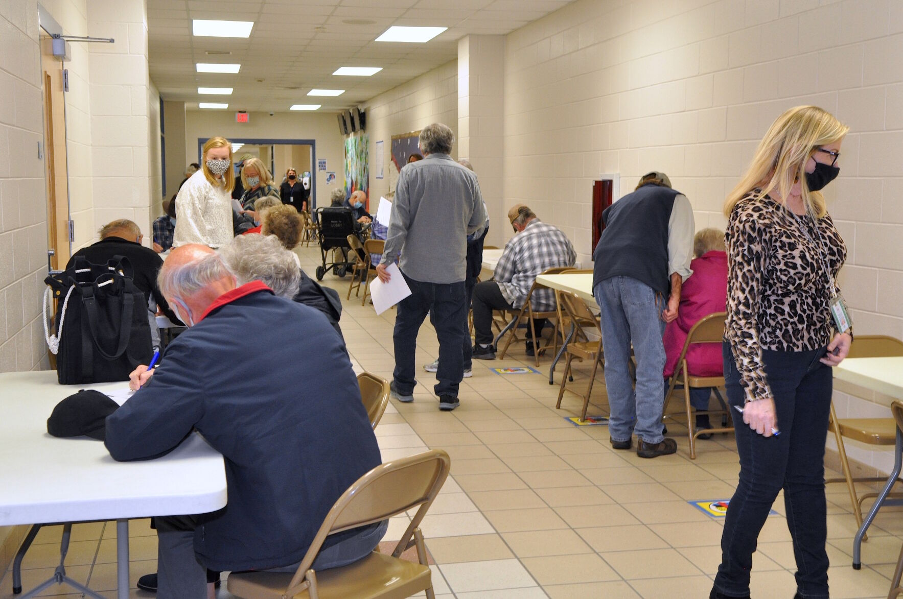 Carteret County agencies join hospital for first mass COVID-19 vaccination clinic